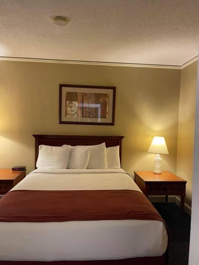 Senate Suites Extended Stay Hotel Topeka Eksteriør billede
