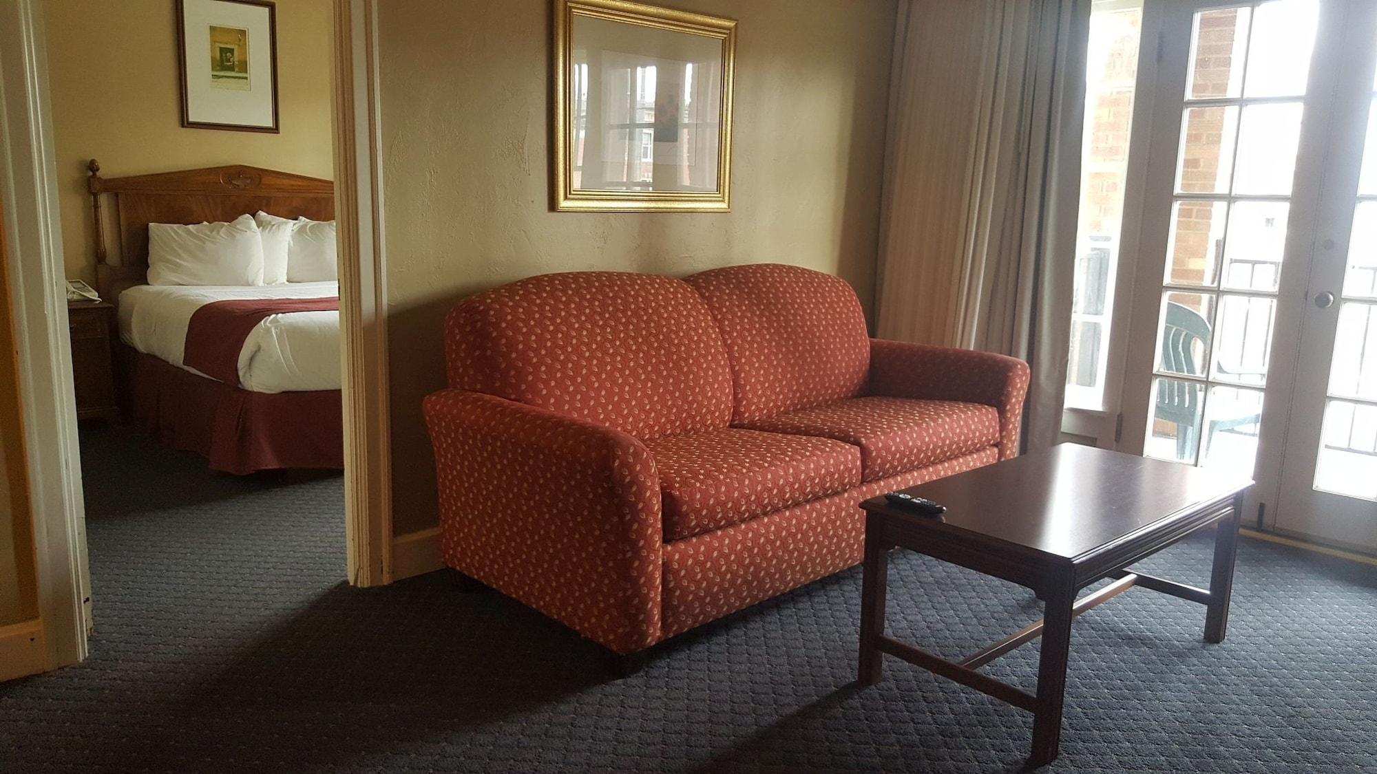 Senate Suites Extended Stay Hotel Topeka Eksteriør billede