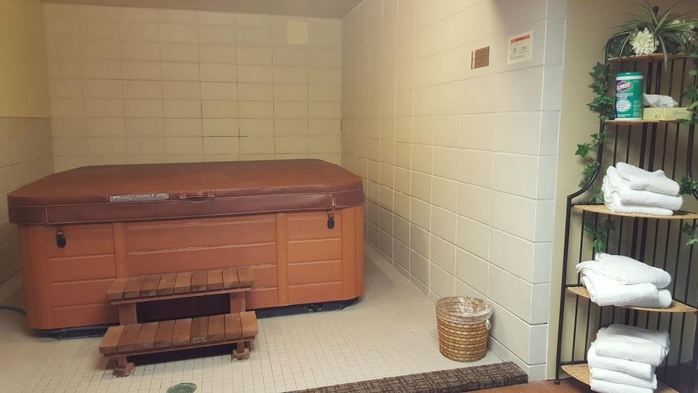 Senate Suites Extended Stay Hotel Topeka Eksteriør billede